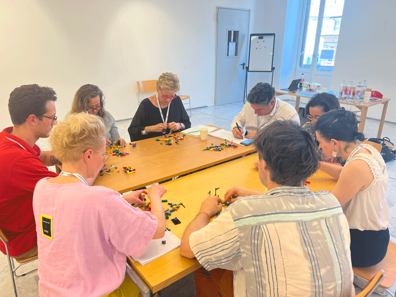 A digital badge and certificate for LEGO Serious Play facilitation.